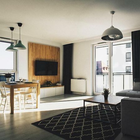 Pobookowane Stocznia Apartments Danzica Esterno foto