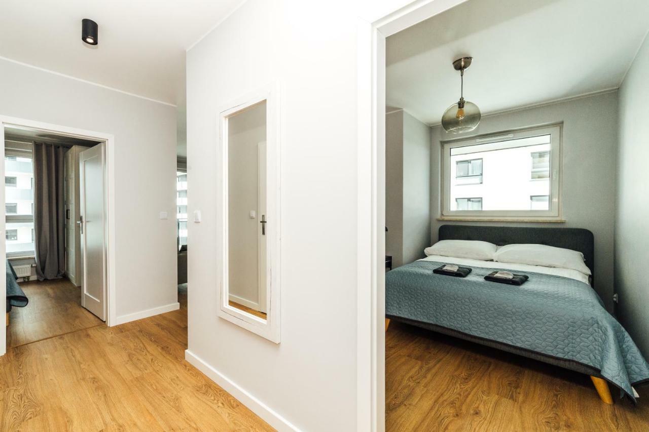 Pobookowane Stocznia Apartments Danzica Esterno foto