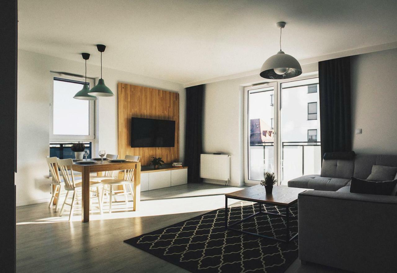 Pobookowane Stocznia Apartments Danzica Esterno foto