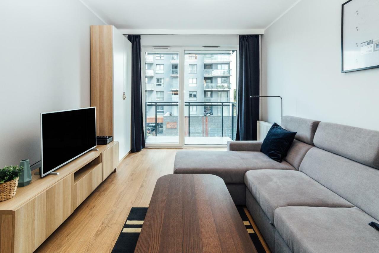 Pobookowane Stocznia Apartments Danzica Esterno foto
