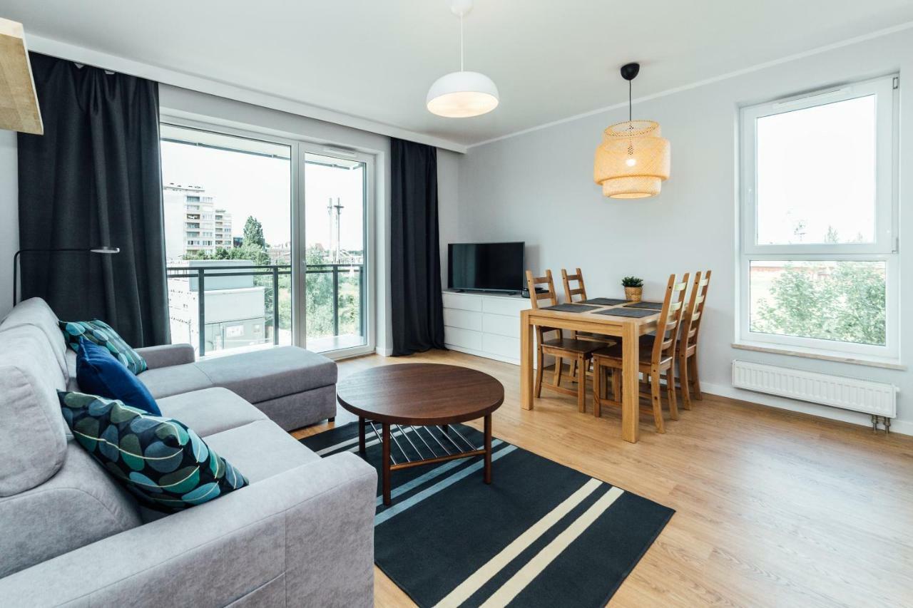 Pobookowane Stocznia Apartments Danzica Esterno foto