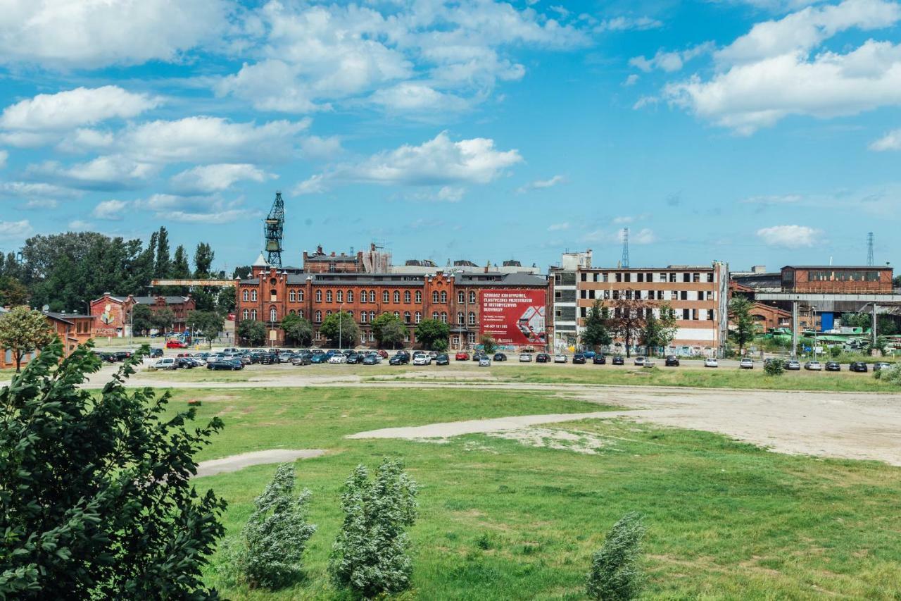 Pobookowane Stocznia Apartments Danzica Esterno foto