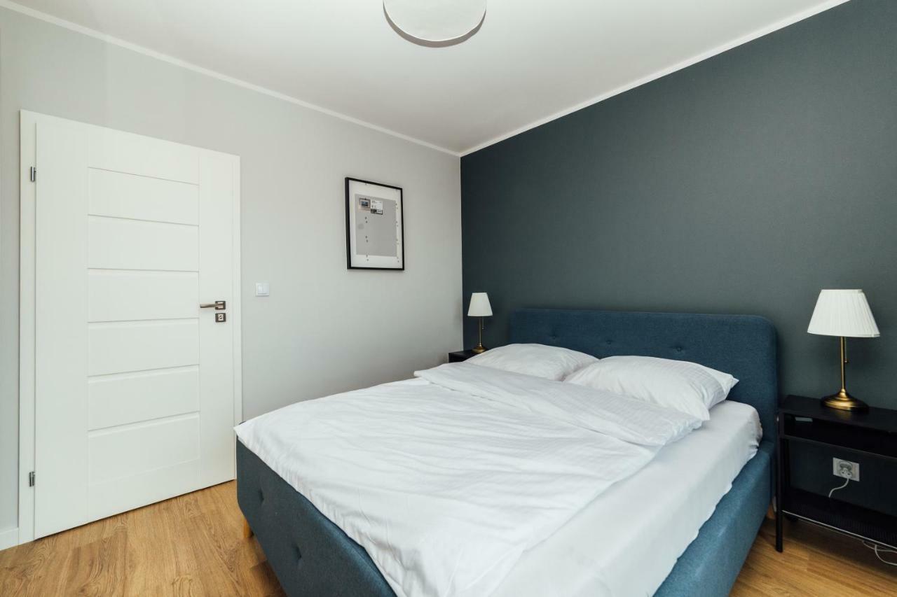 Pobookowane Stocznia Apartments Danzica Esterno foto